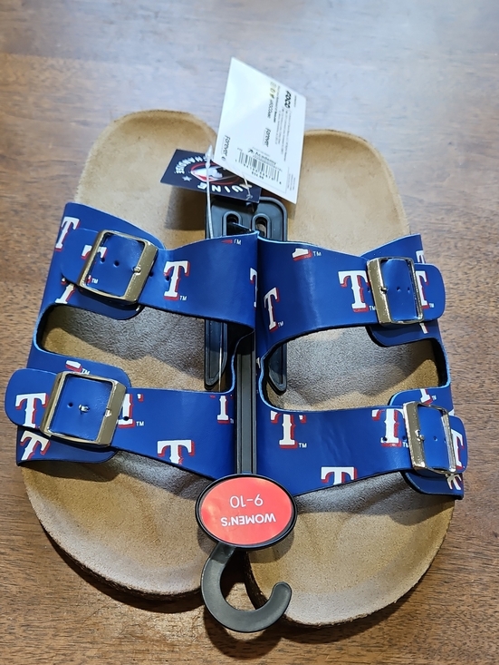 Foco Shoes - These blue Texas Rangers double-buckle sandals by FOCO